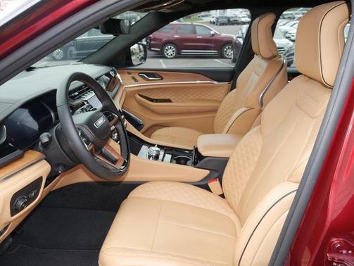 2024 Jeep Grand Cherokee Summit