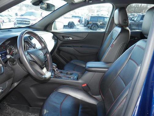 2022 Chevrolet Equinox FWD RS