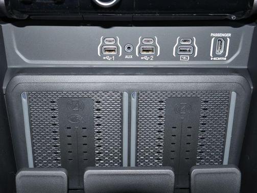 Granite Crystal Metallic Clearcoat 2026 RAM 1500 Laramie