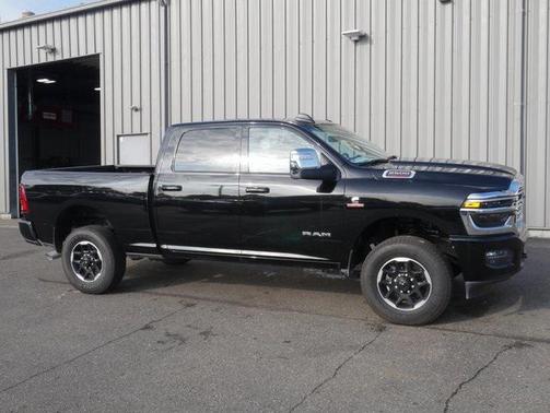 2025 RAM 2500 Laramie Crew Cab 4x4 6'4' Box