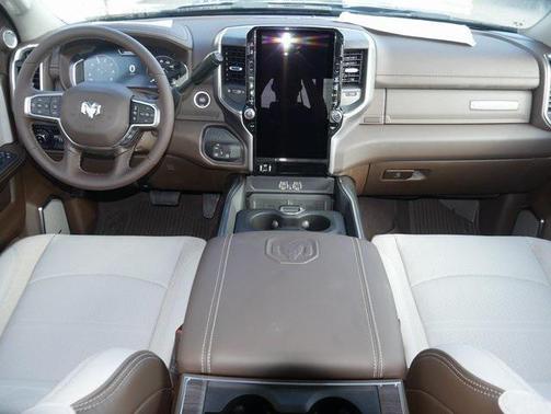2025 RAM 2500 Laramie Crew Cab 4x4 6'4' Box
