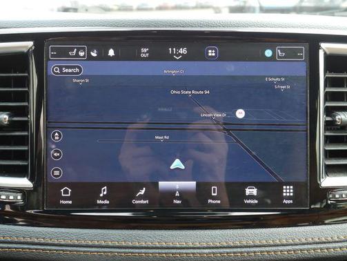 Brilliant Black Crystal Pearlcoat 2021 Chrysler Pacifica L