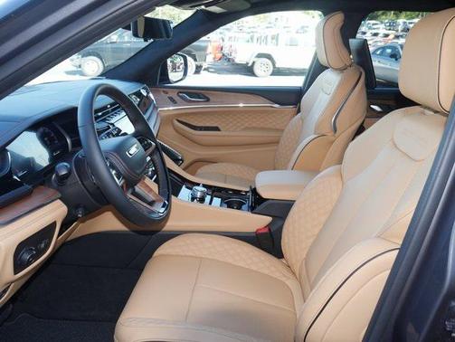 2025 Jeep Grand Cherokee L Summit Reserve