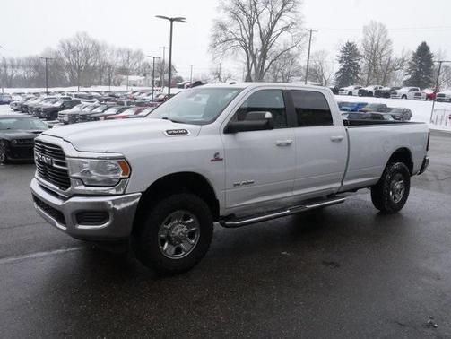 2021 RAM 2500 Big Horn Crew Cab 4x4 8' Box