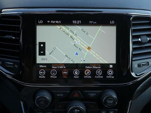 2022 Jeep Grand Cherokee Laredo