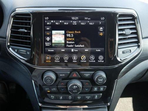 2022 Jeep Grand Cherokee Laredo