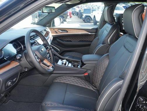 2025 Jeep Grand Cherokee L Summit Reserve