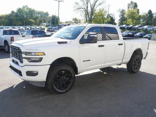 2025 RAM 2500 Big Horn Crew Cab 4x4 6'4' Box