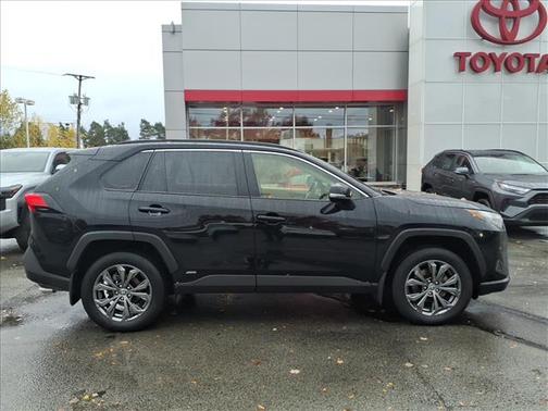 2023 Toyota RAV4 Hybrid XLE Premium