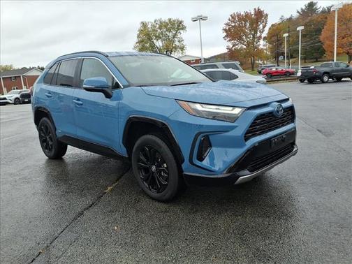 2022 Toyota RAV4 Hybrid SE