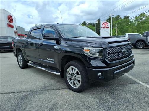 Black 2018 Toyota Tundra SR5