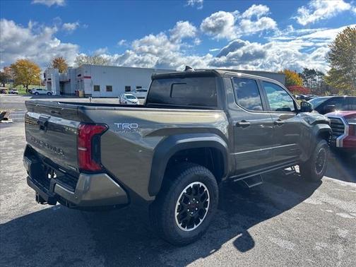 2025 Toyota Tacoma Hybrid TRD Off Road
