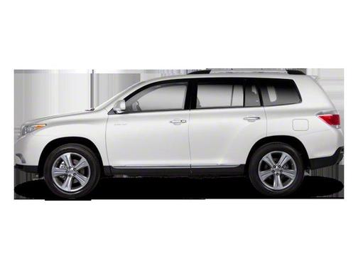 2013 Toyota Highlander SE