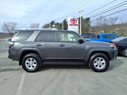 2017 Toyota 4Runner SR5