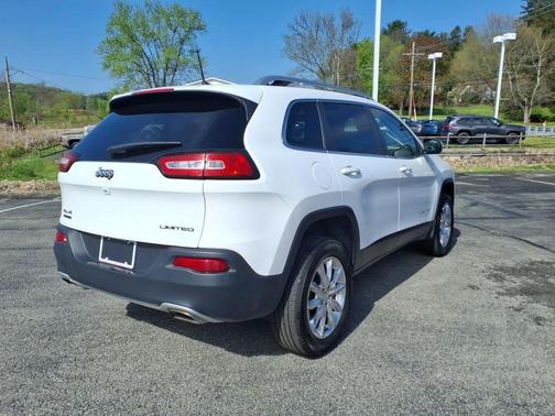 White 2017 Jeep Cherokee Limited