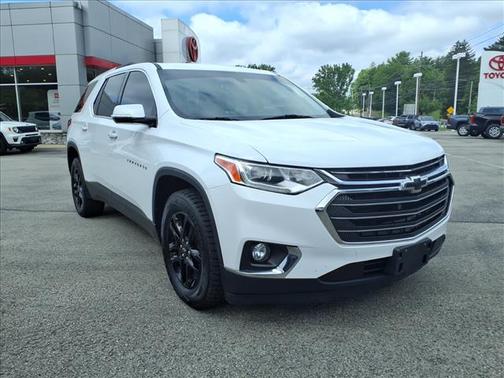 White 2018 Chevrolet Traverse LT Cloth
