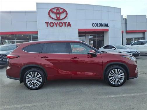 2022 Toyota Highlander Platinum