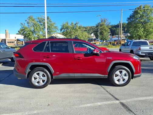 2020 Toyota RAV4 Hybrid LE