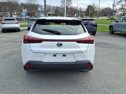 2023 Lexus UX 250h Premium