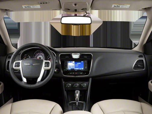 2013 Chrysler 200 Touring