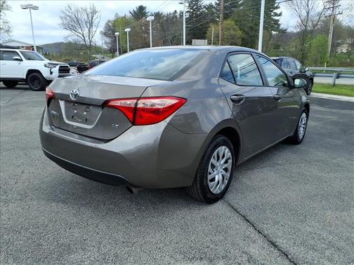 Gray 2018 Toyota Corolla LE