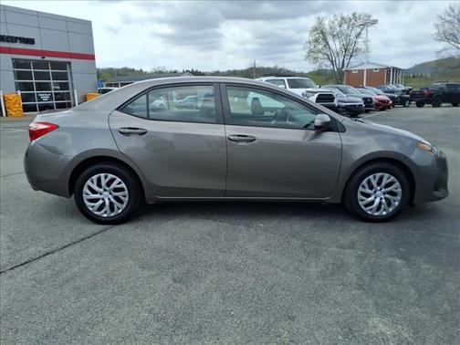 Gray 2018 Toyota Corolla LE