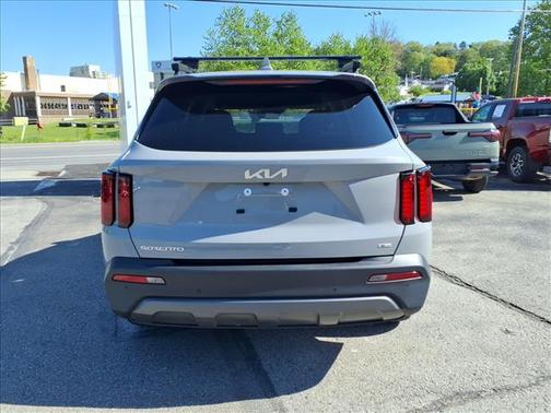Gray 2023 Kia Sorento X-Line S