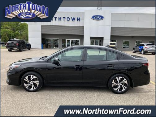 Crystal Black Silica 2024 Subaru Legacy Premium
