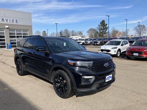 2023 Ford Explorer ST-Line