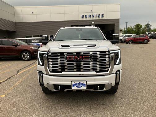 2024 GMC Sierra 2500 Denali