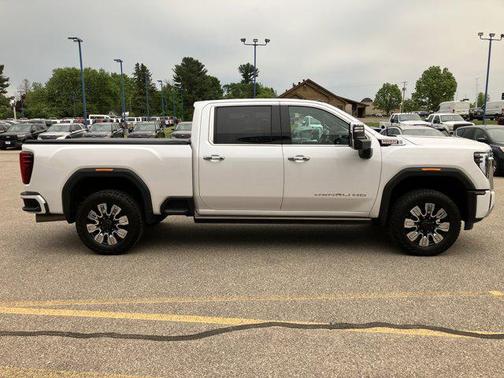 2024 GMC Sierra 2500 Denali