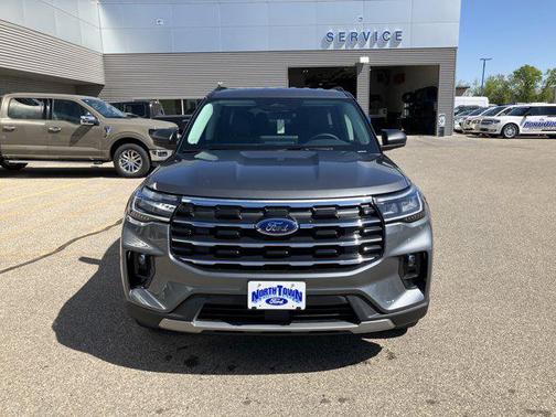 Carbonized Gray Metallic 2026 Ford Explorer