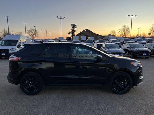 2023 Ford Edge ST Line
