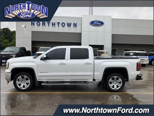White Frost Tricoat 2018 GMC Sierra 1500 SLT