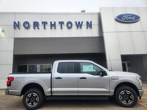 2023 Ford F-150 Lightning XLT