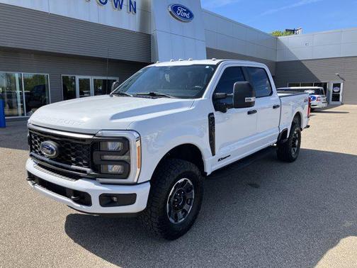 Oxford White 2023 Ford F-250 XL
