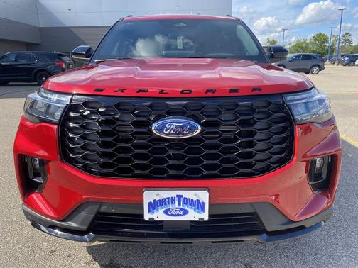Rapid Red Metallic Tinted Clearcoat 2026 Ford Explorer ST-Line
