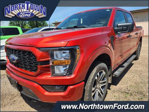 Hot Pepper Red Metallic Tinted Clearcoat 2023 Ford F-150 XL