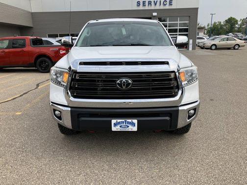 2014 Toyota Tundra SR5