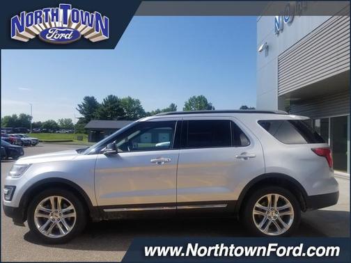 Magnetic Metallic 2017 Ford Explorer XLT