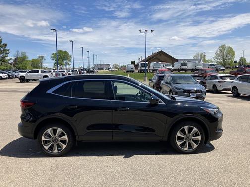 Agate Black Metallic 2024 Ford Escape Platinum