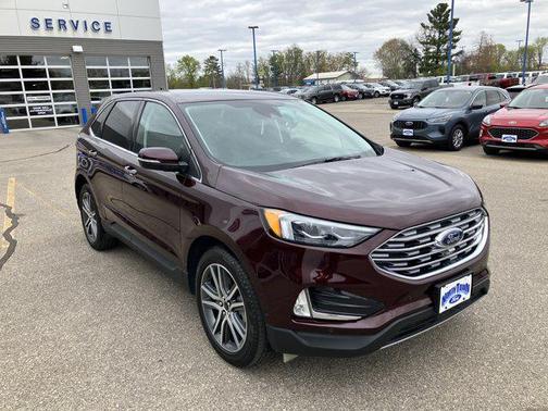 Burgundy Velvet Metallic Tinted Clearcoat 2024 Ford Edge Titanium