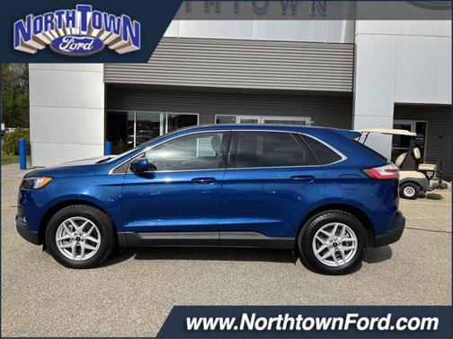 Atlas Blue Metallic 2024 Ford Edge SEL