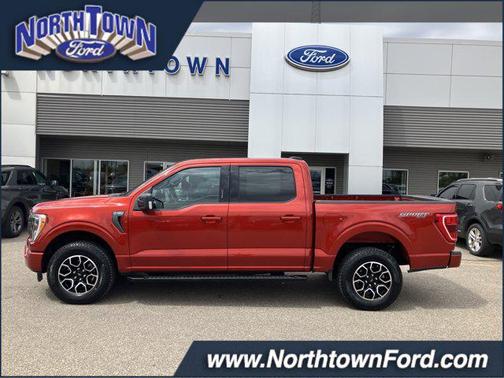 Hot Pepper Red Metallic Tinted Clearcoat 2023 Ford F-150 XLT