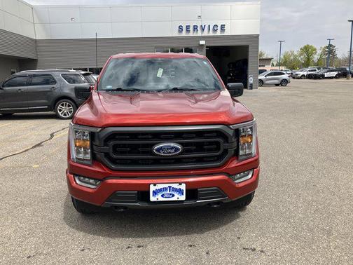 Hot Pepper Red Metallic Tinted Clearcoat 2023 Ford F-150 XLT