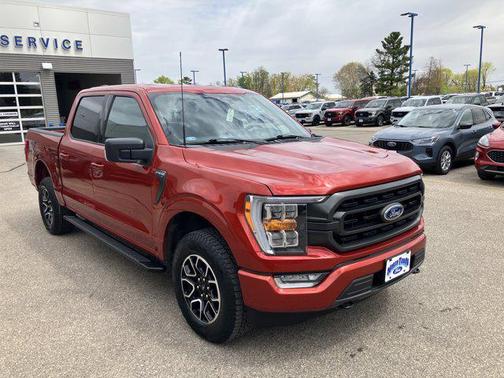 Hot Pepper Red Metallic Tinted Clearcoat 2023 Ford F-150 XLT