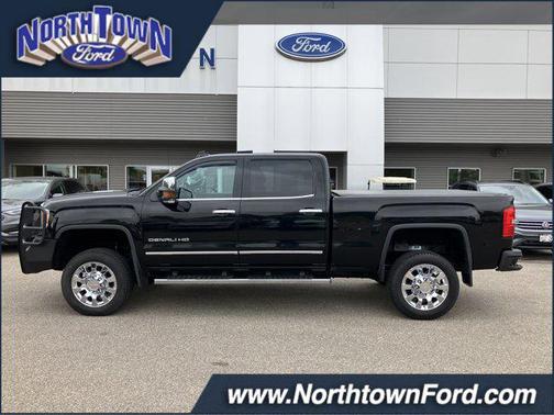 2016 GMC Sierra 2500 Denali