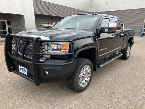 Black 2016 GMC Sierra 2500 Denali