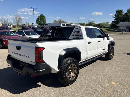 Ice Cap 2025 Toyota Tacoma Hybrid Trailhunter