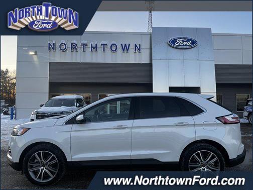 2023 Ford Edge Titanium